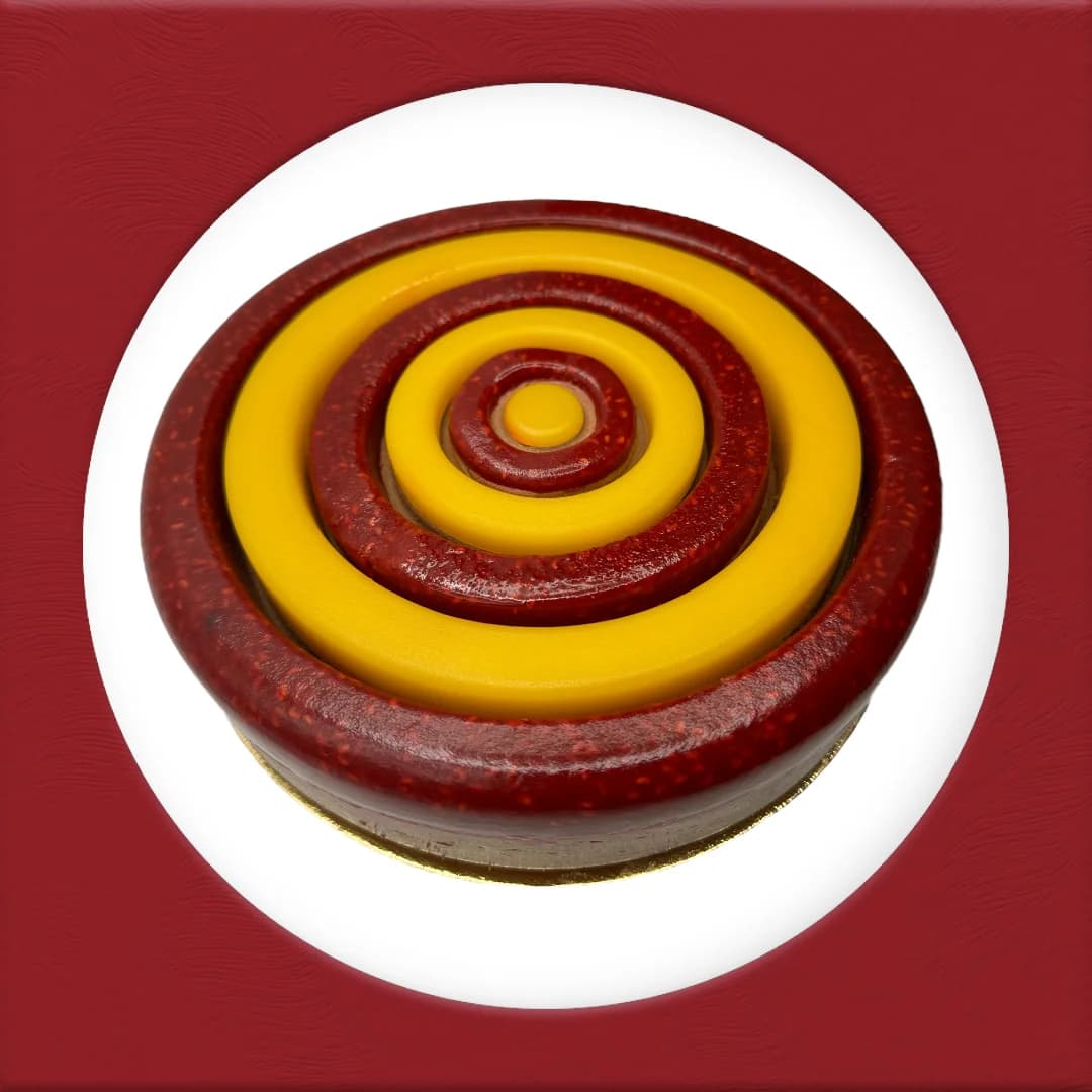 Mousse chocolat noir, framboise, fruit de la passion et biscuits feuillentines