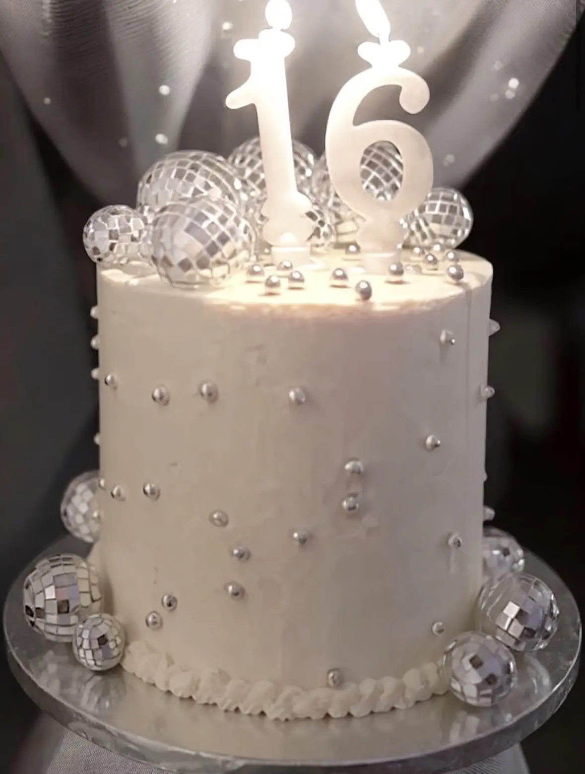 Layer cake chocolat noir et fruits rouges