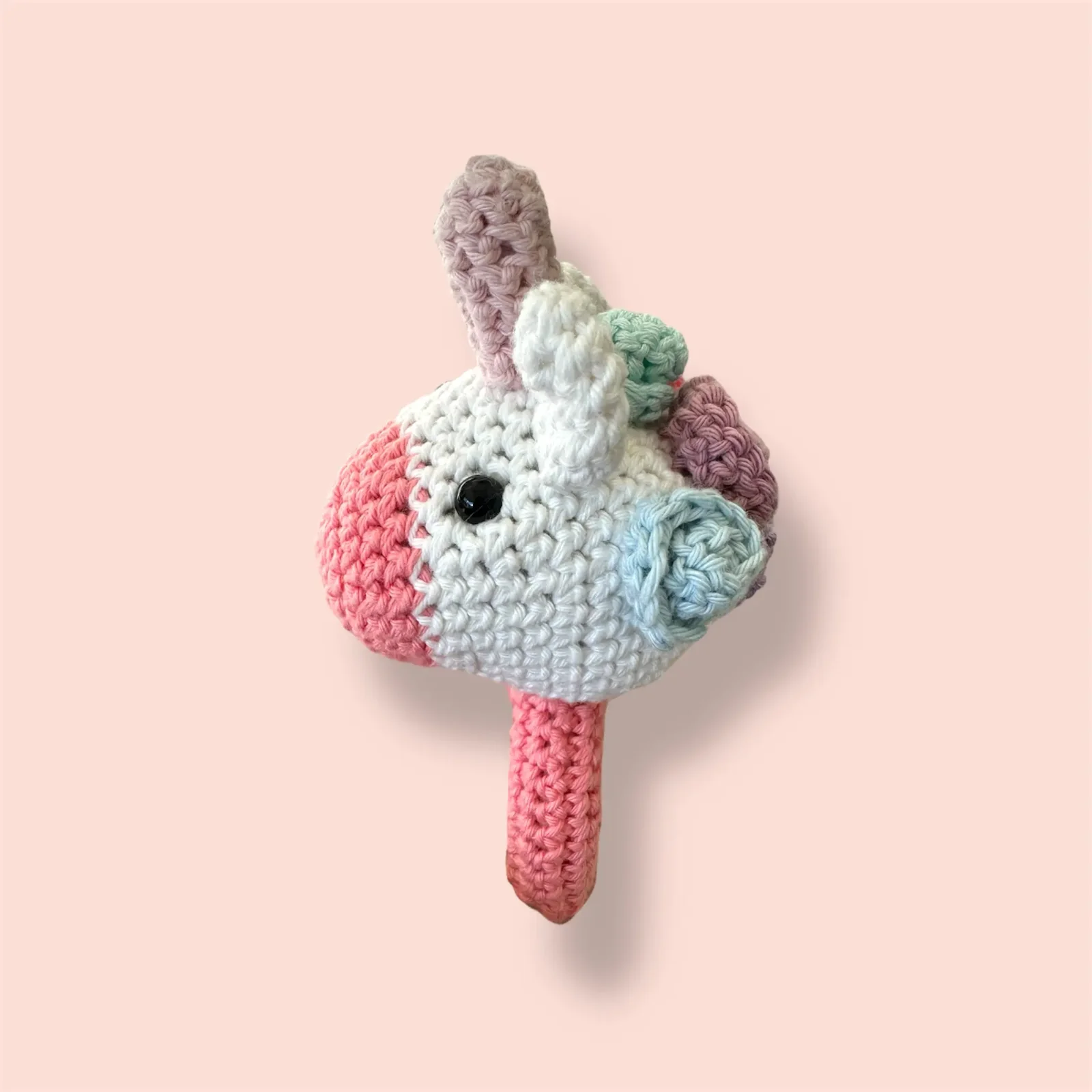 Amigurumi hochet licorne